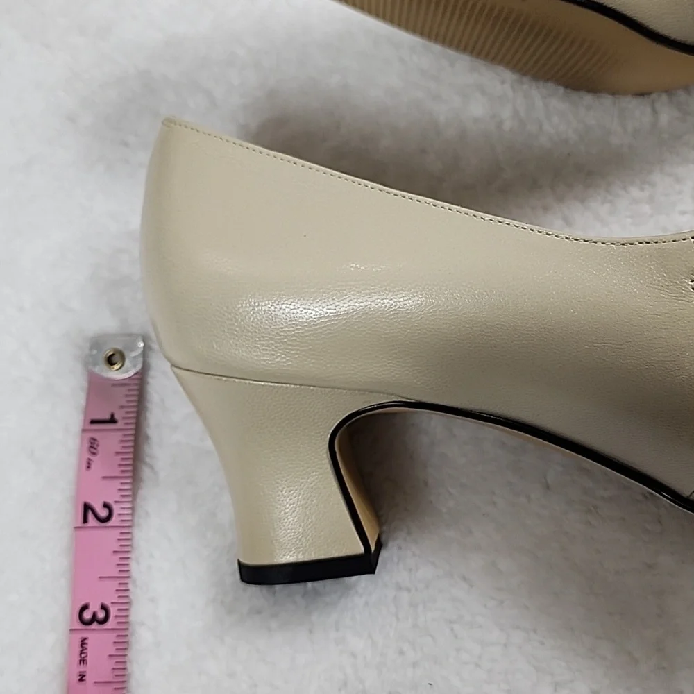 Ros Hommerson Ivory Beige Pumps New In Box